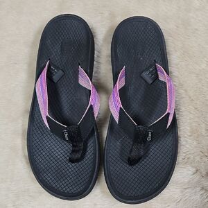 CHACO PINK AND BLACK LOWDOWN FLIP FLOPS, SIZE 8